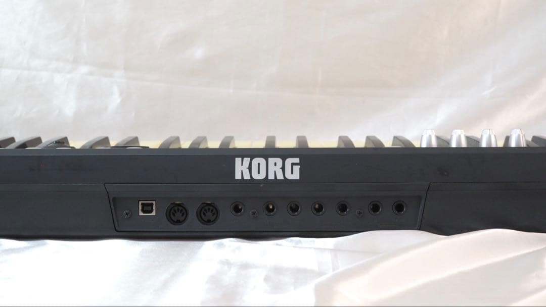KORG X50 シンセサイザー（61鍵）