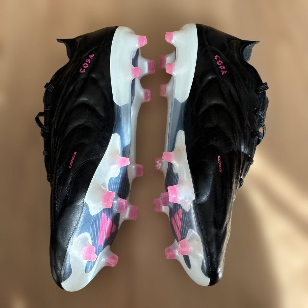 adidas サッカースパイク　コパピュア.1FG