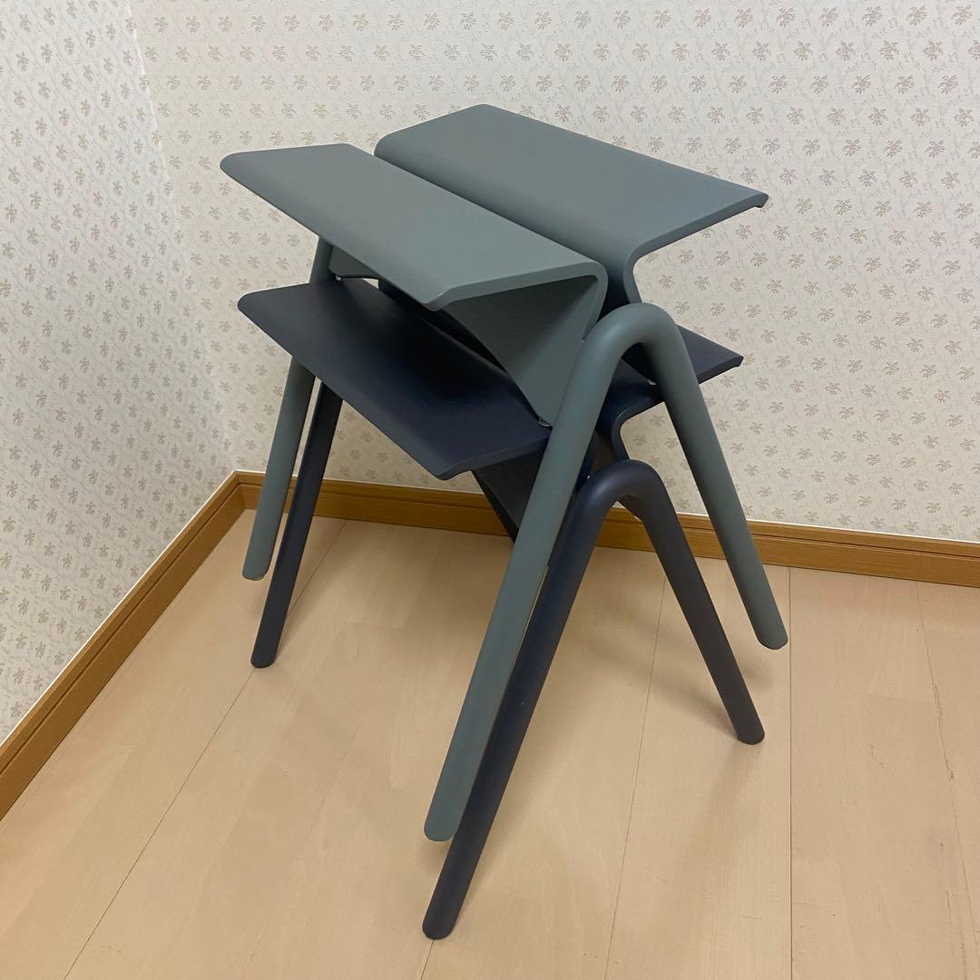 軽やかに美しく、そして強く。今にも飛び立ちそうな木製スツール KAMOME 2脚