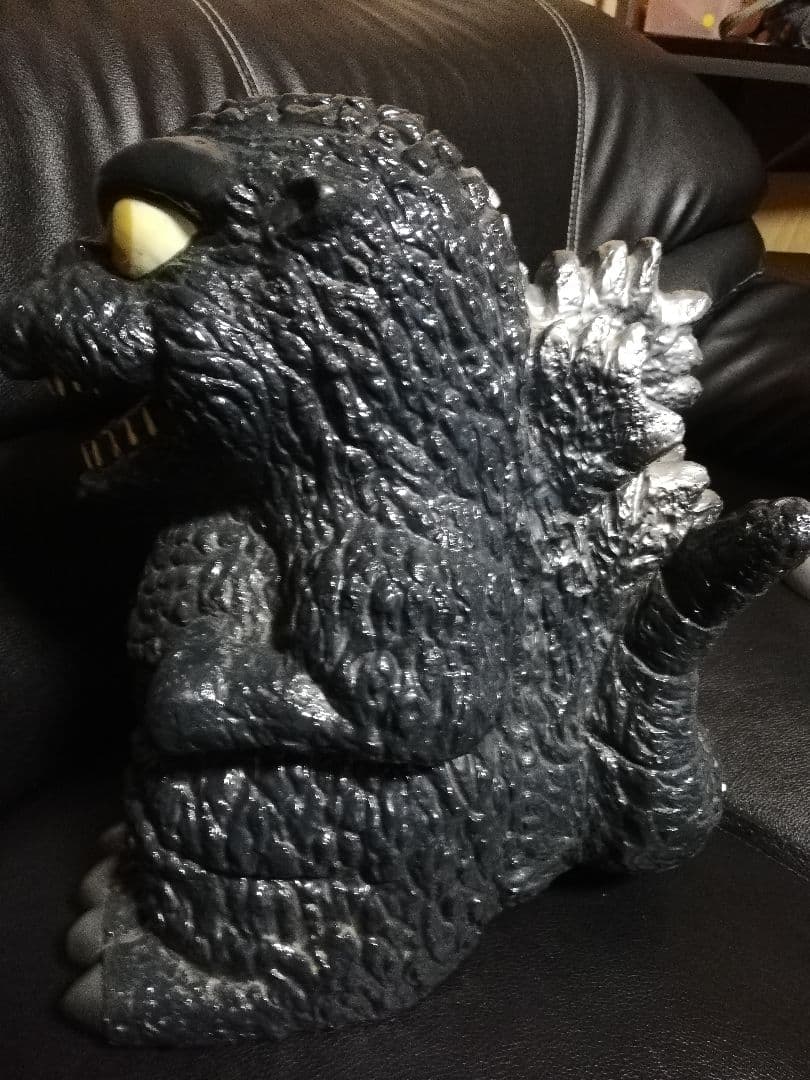 ゴジラ　ウルトラマン　ビッグサイズ貯金箱　タイムセール中