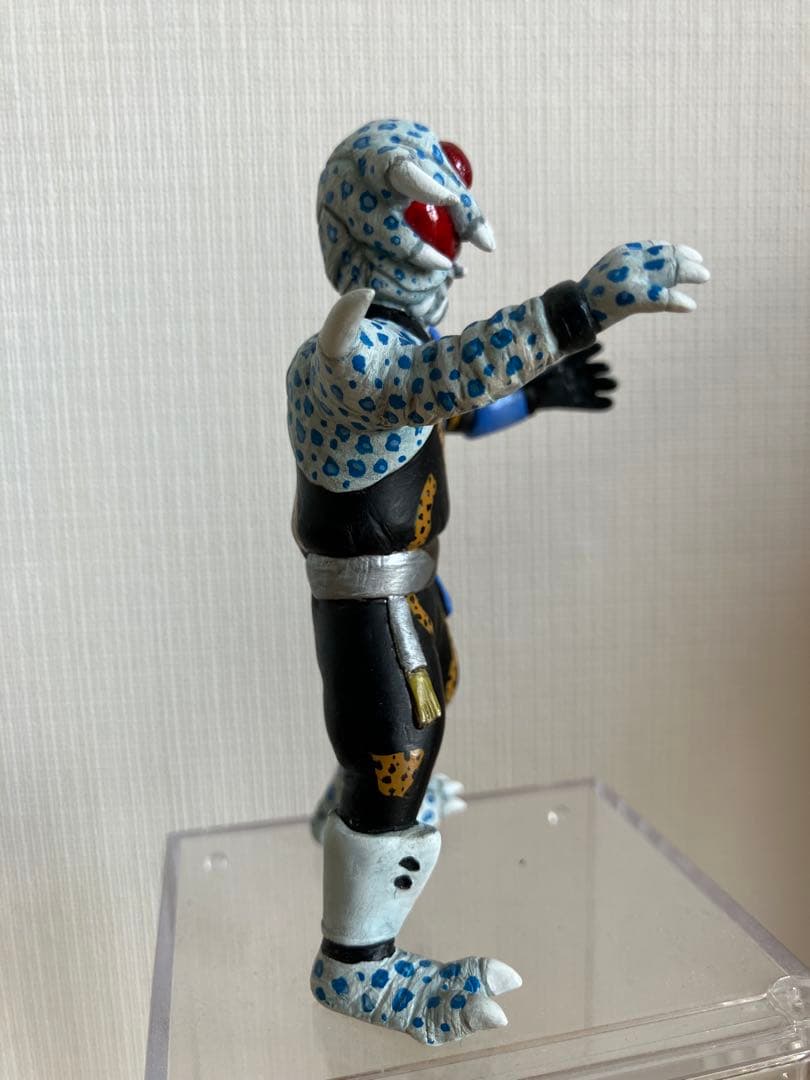 HGサイズ 仮面ライダーBLACK RX　ゲドリアン　改造 リペイント 完成品