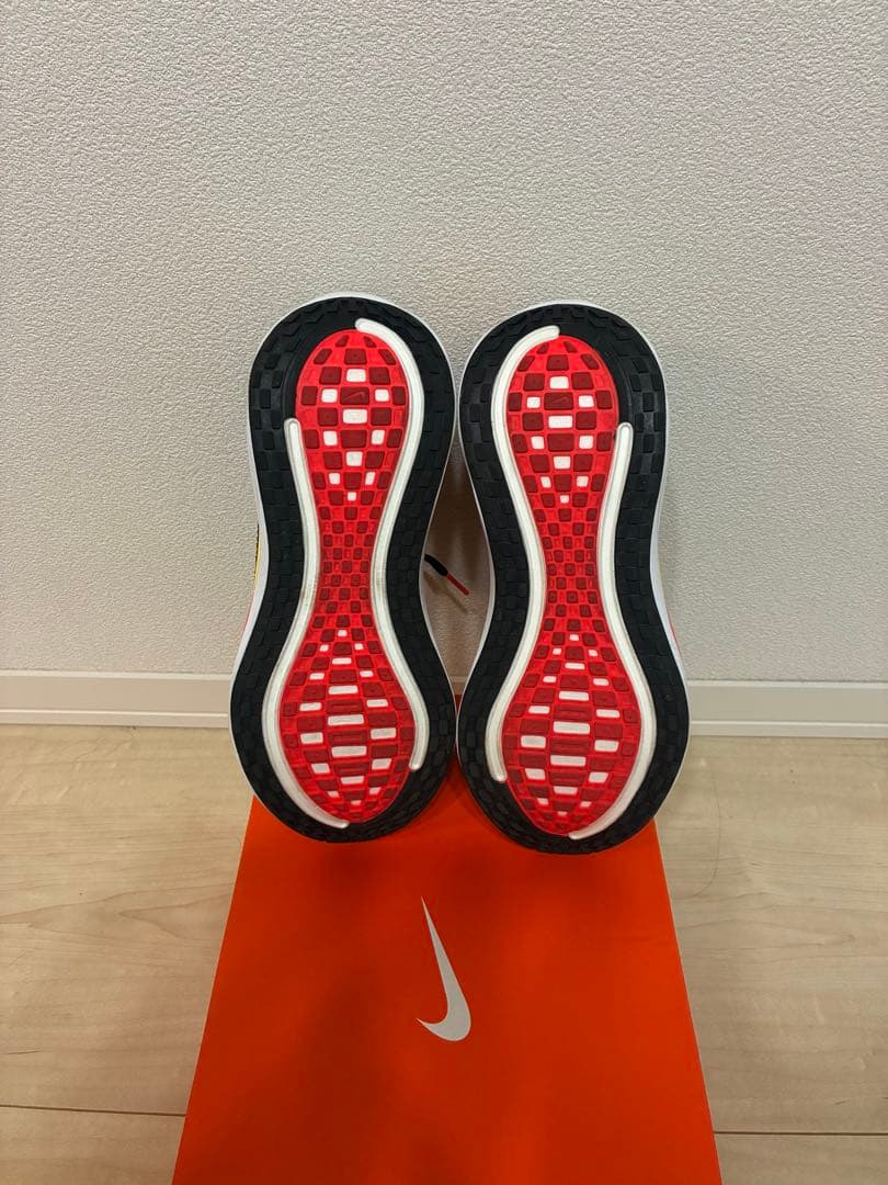 スパイク・シューズ NIKE VOMERO PLUS 26.5cm