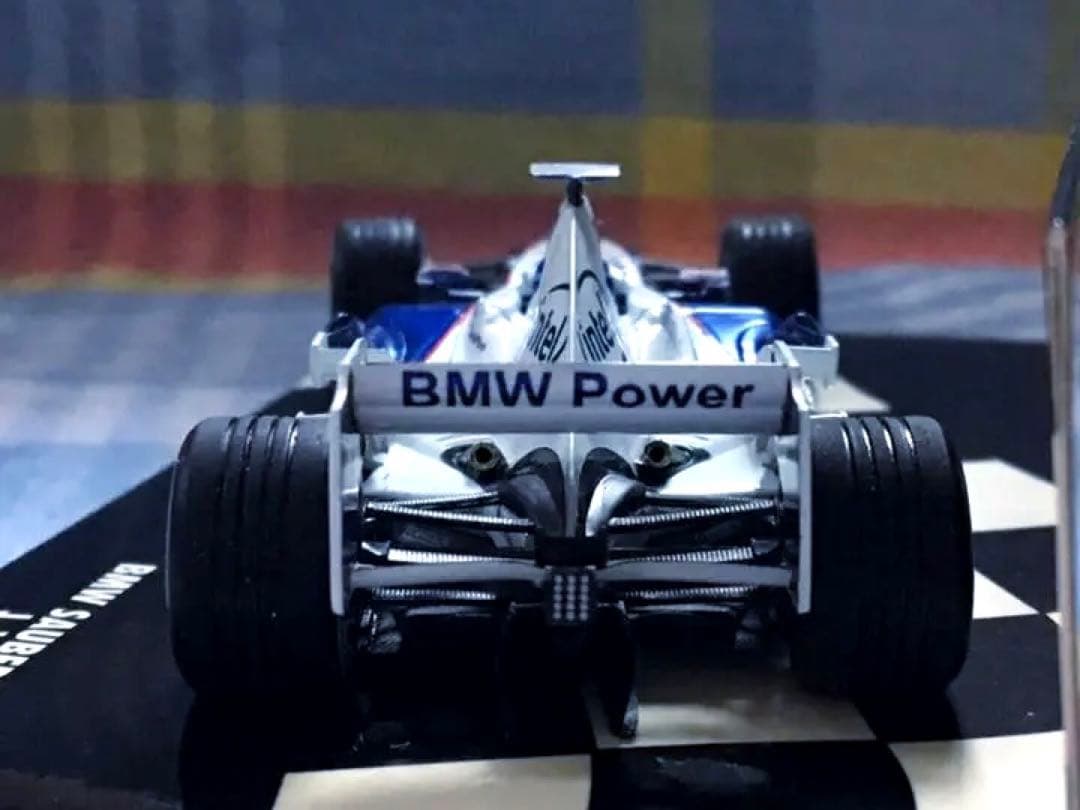 ミニチャンプス 1/43 ペトロナス  ザウバー F1 .06