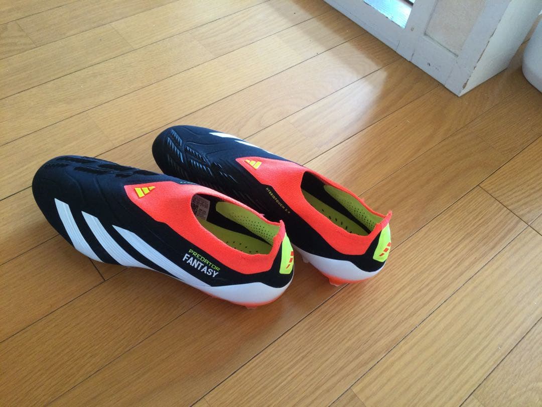 adidas プレデター　Elite Ag 海外特注