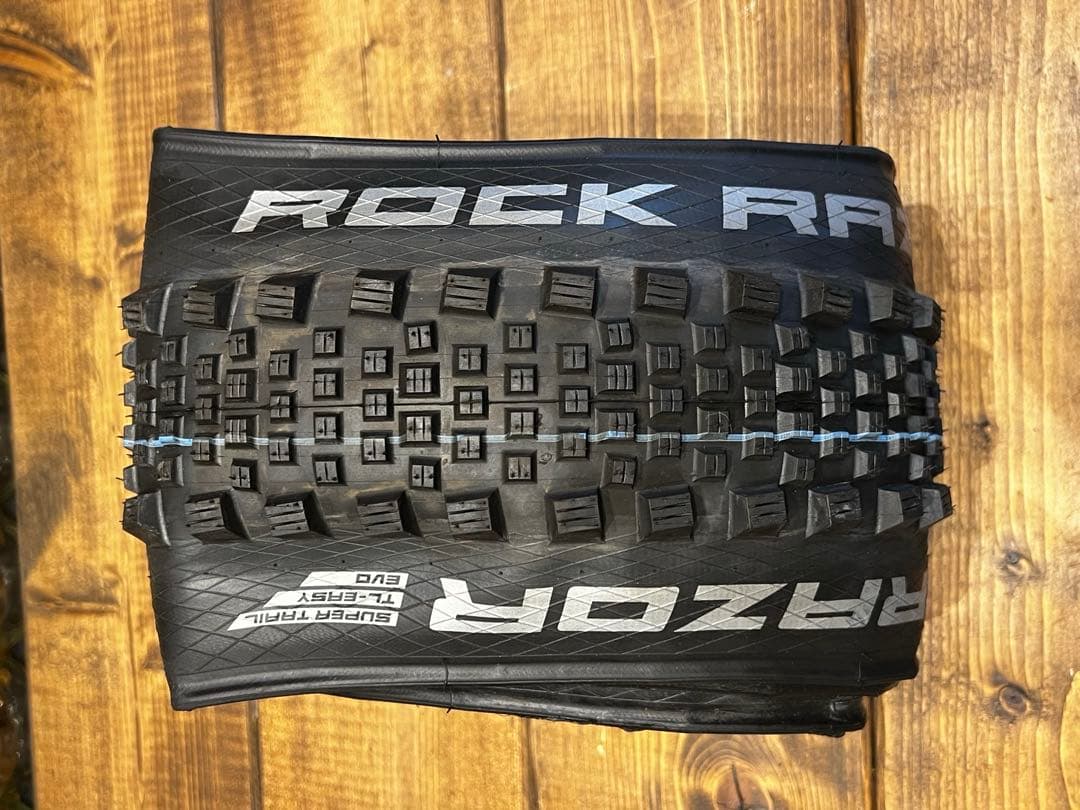 シュワルベ hansdampf rockrazor 27.5 2.6セット