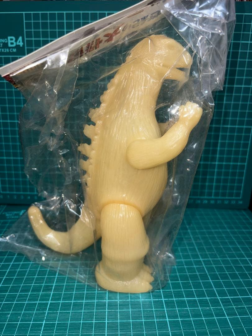 ブルマァクゴジラフィギュア 2体★クラッシック　未開封蓄光版　マルサン　バンダイ