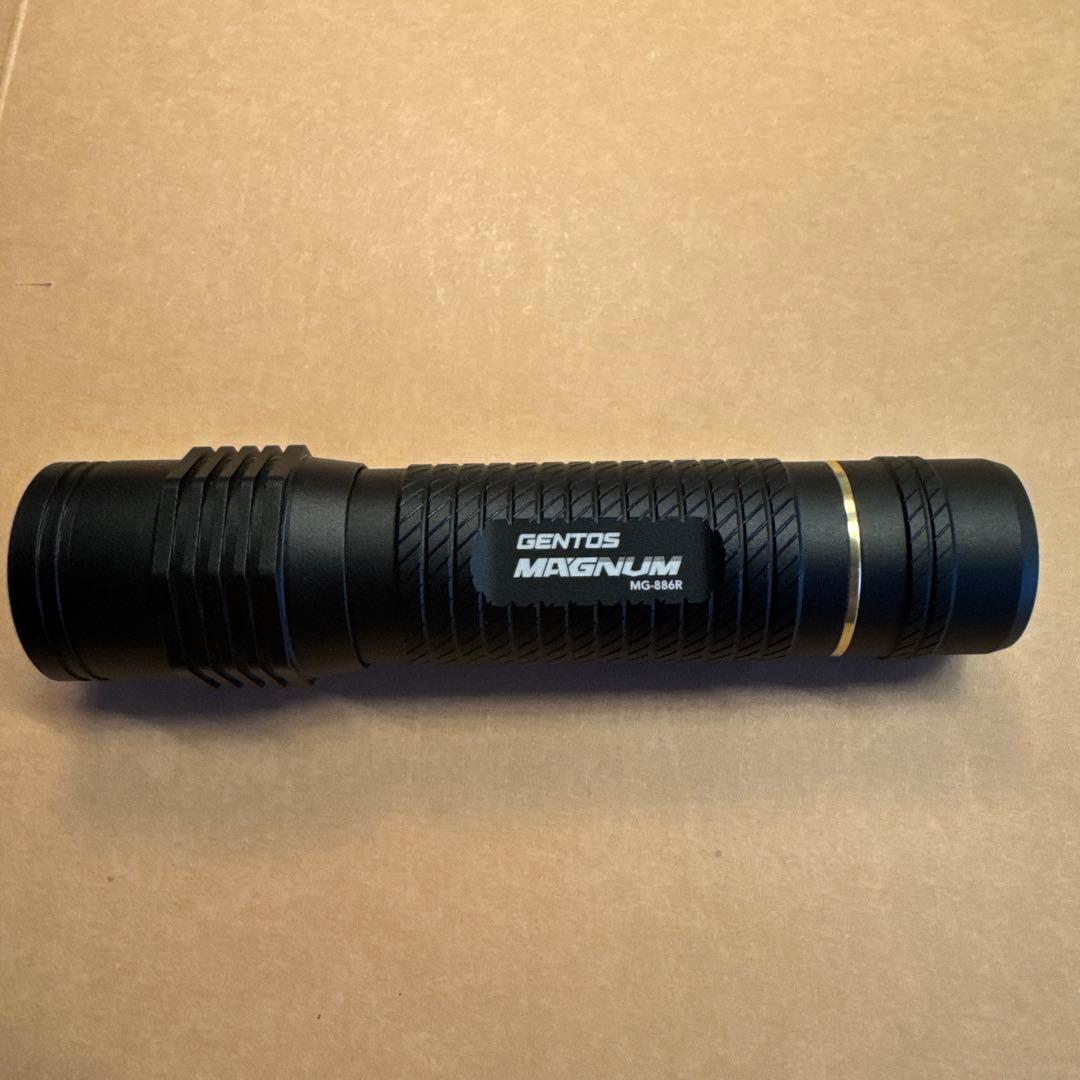 GENTOS MG-886R 懐中電灯