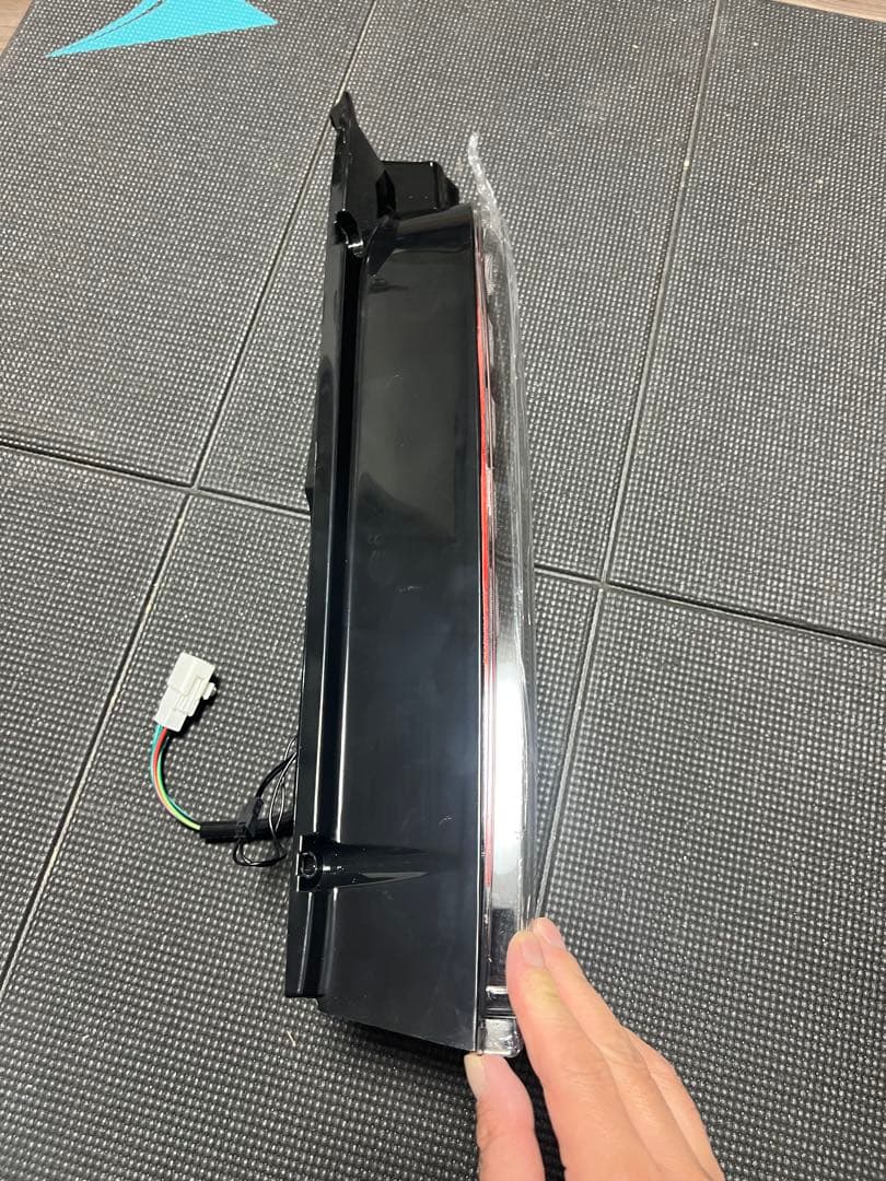 ハイエース　200 系　LEDテールランプ ZERO HOUSE ブレーキランプ
