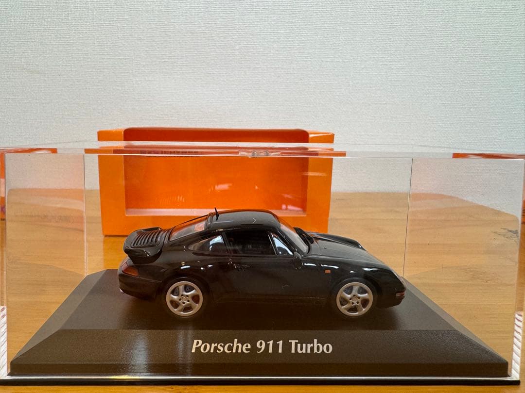 【MAXICHAMPS】Porsche 911 Turbo Black