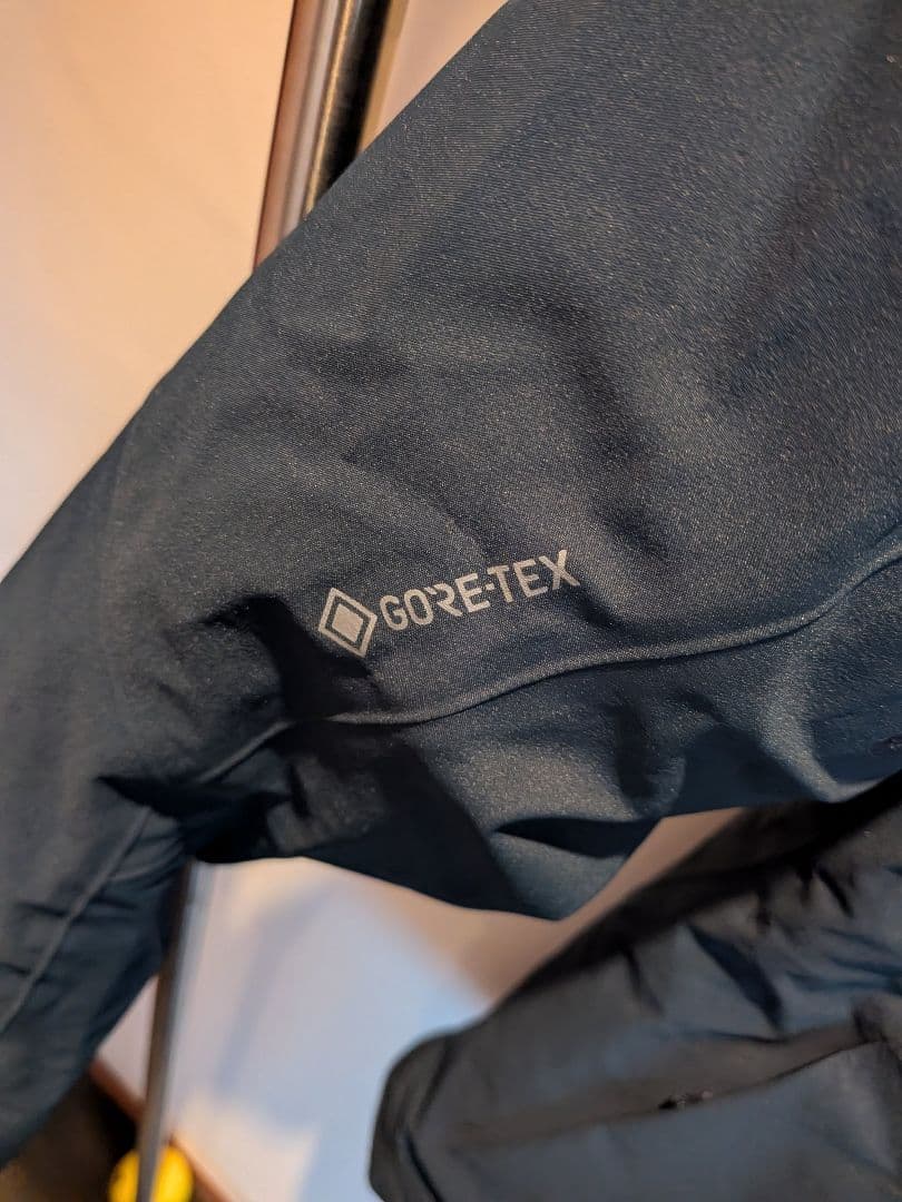 ARC'TERYX スキーウェア ゴアテックス 中綿入り
