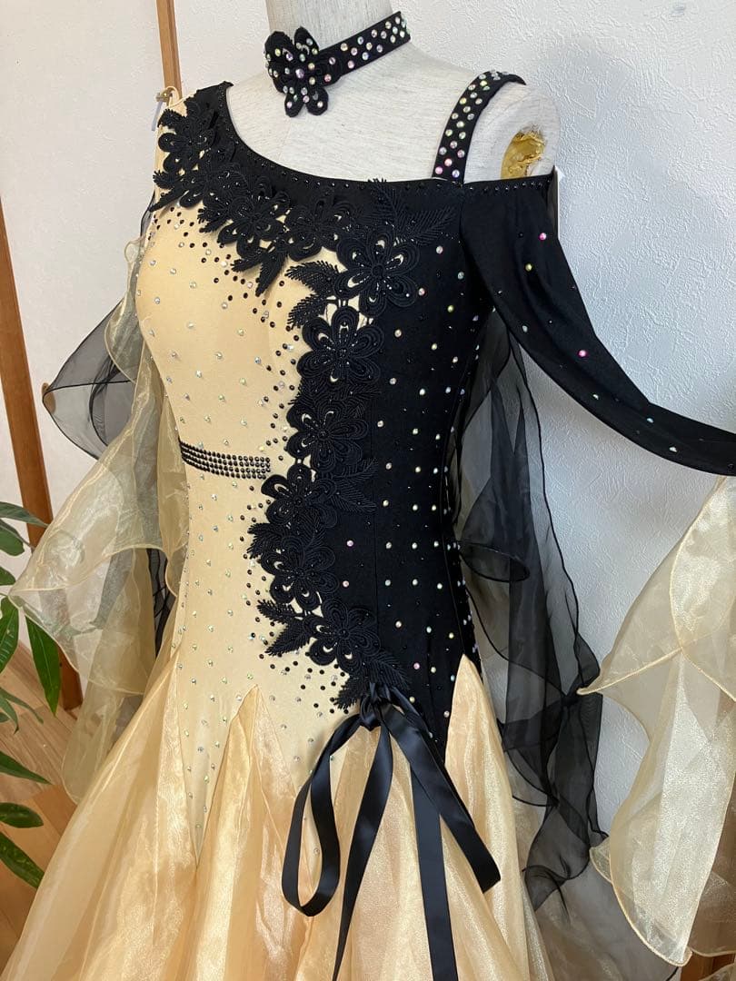 社交ダンス ドレス レッスンウェア　新品　M〜L 黒ベージュ　オフショルダー