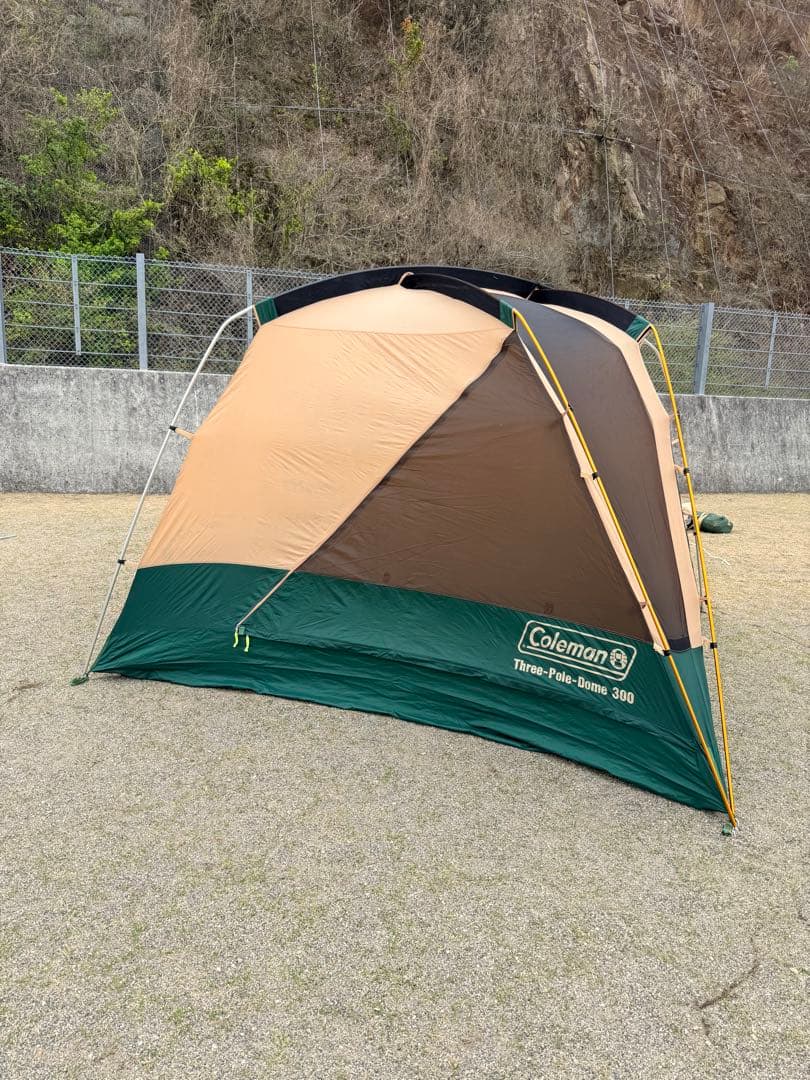 Coleman　スリーポールドーム300　テント