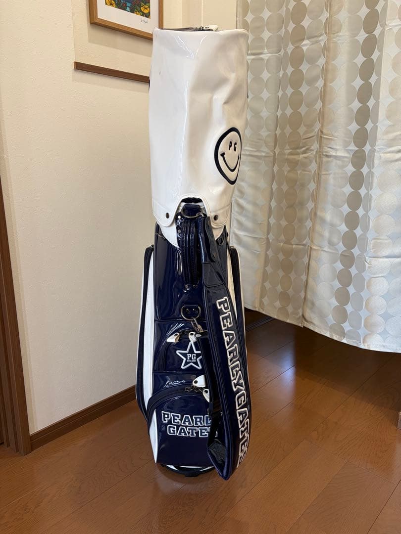 パーリーゲイツネイビーホワイトエナメルキャディーバック