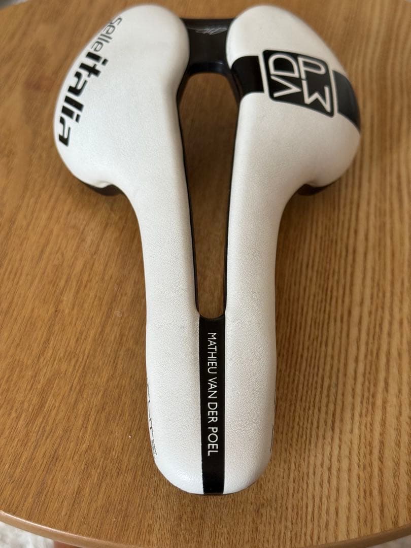 軽量！Selle Italia Flite Boost Mathieu サドル