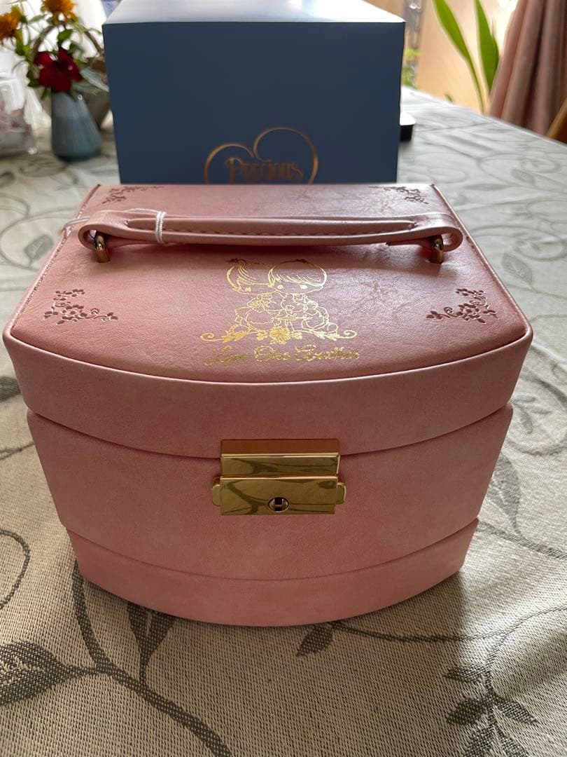 レア　新品　鍵付き３段ジュエリーボックス（ピンク）