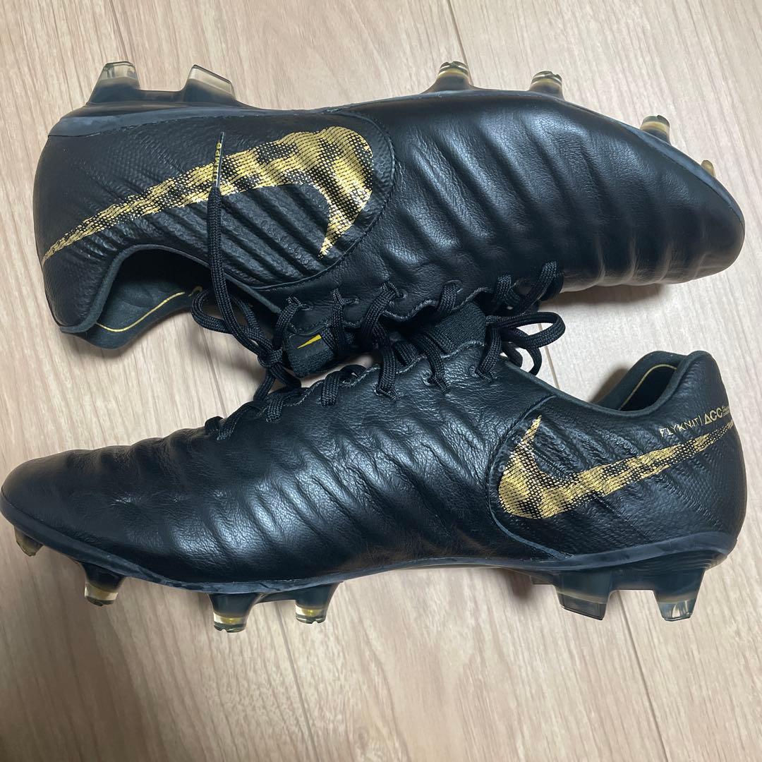 TIEMPO LEGEND 7 ELITE FG Black Gold ②
