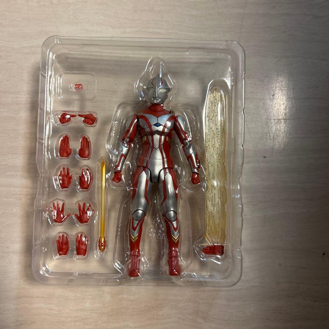 SH Figuarts ウルトラマンメビウス