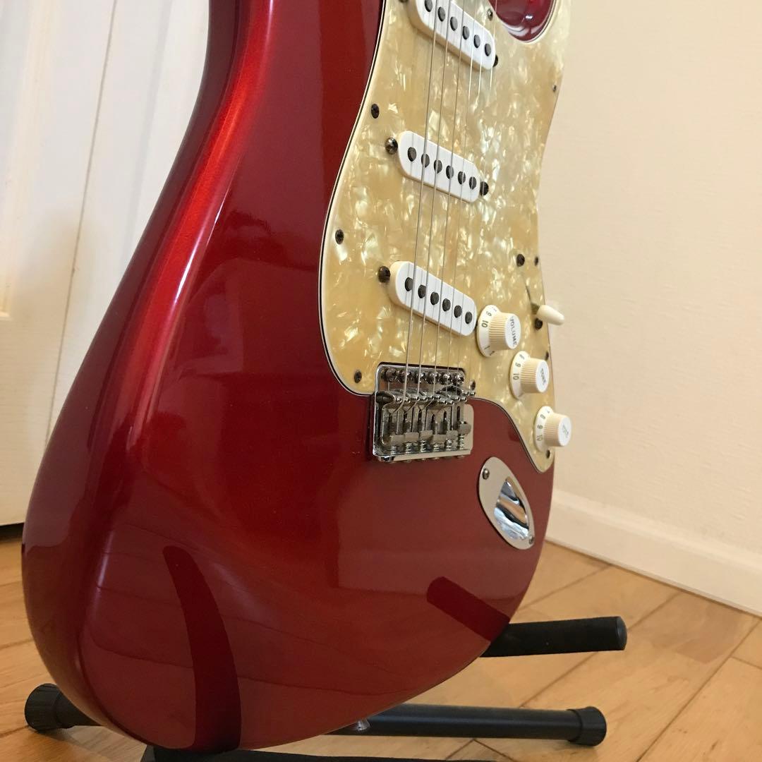 Fender Stratocaster Deluxeシリーズレッド