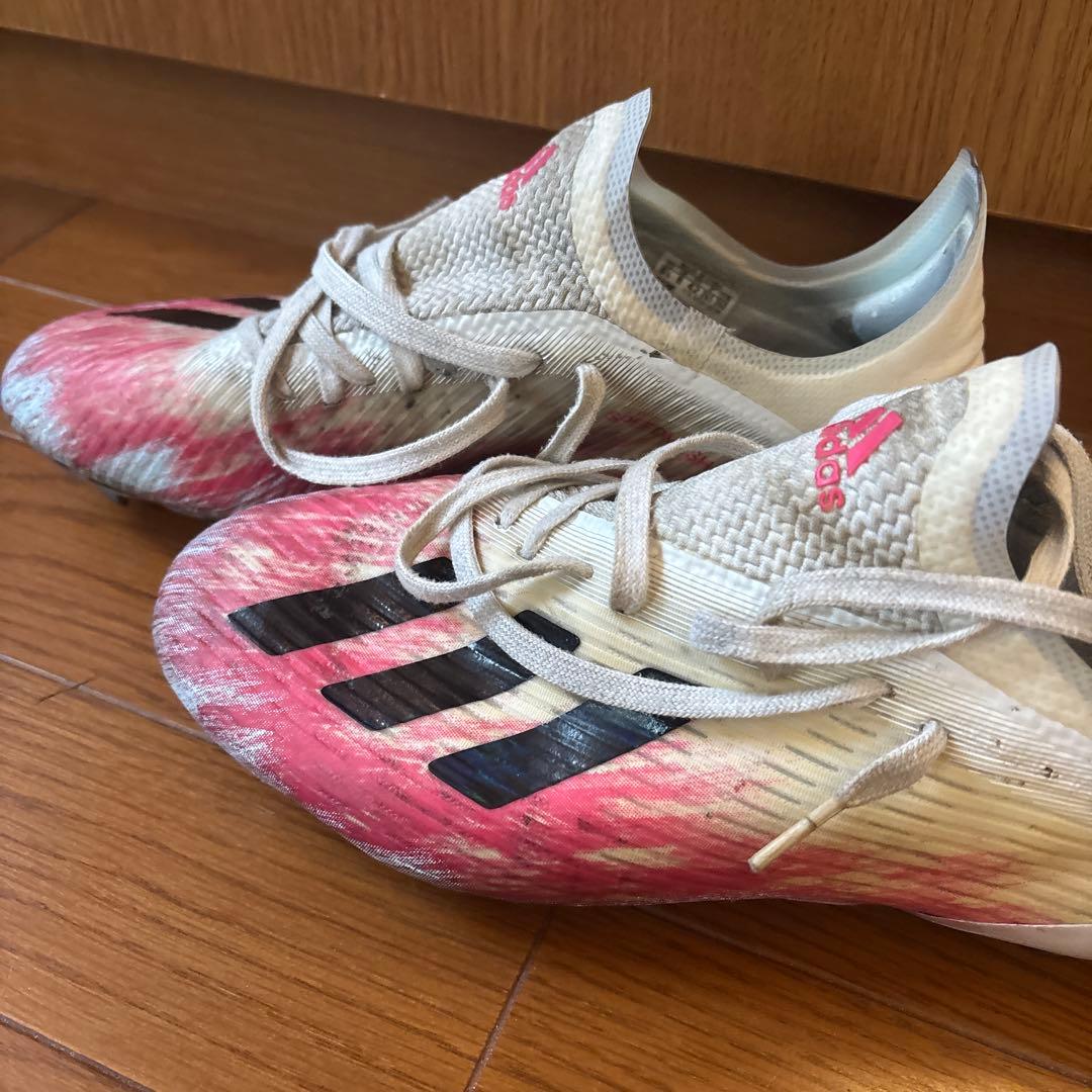 adidas スパイクシューズ ホワイト/ピンク/ブラック