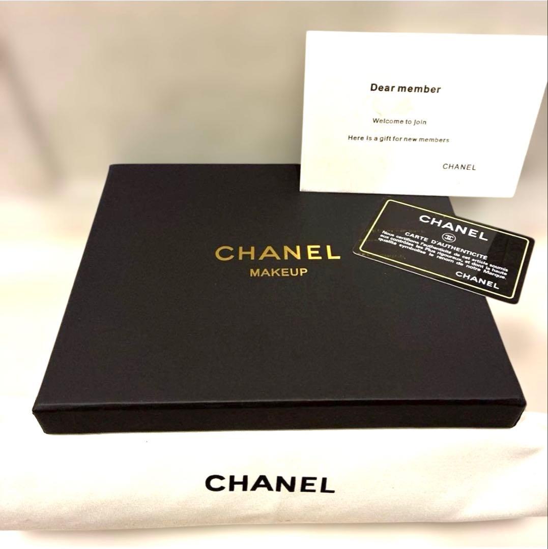 CHANEL ホワイトレザー キルティングバッグ