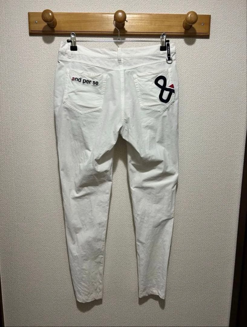 and per se ホワイト スリムフィットパンツ