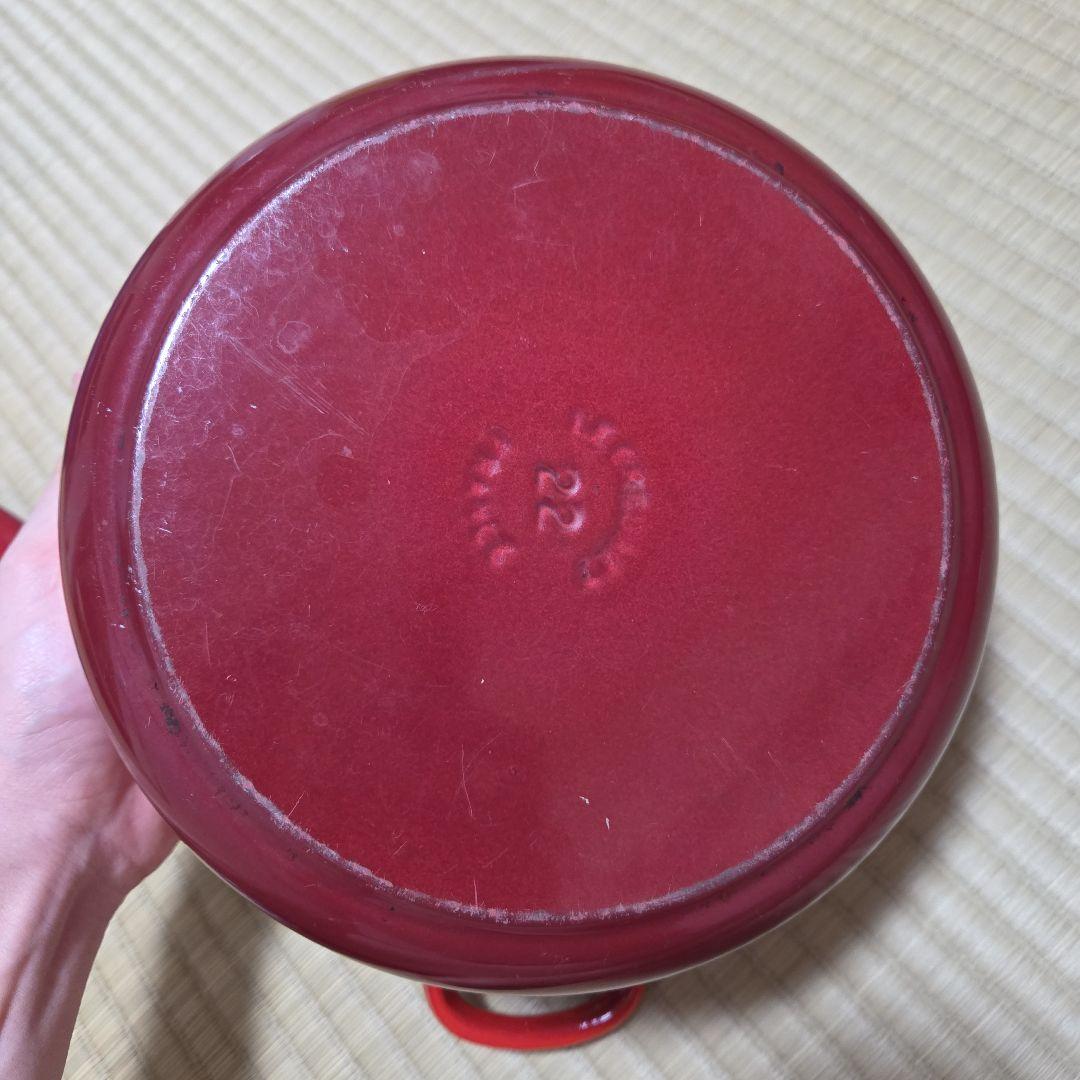 p*y様 LE CREUSET ココット 直径22cm 3.3L両手鍋 チェリー