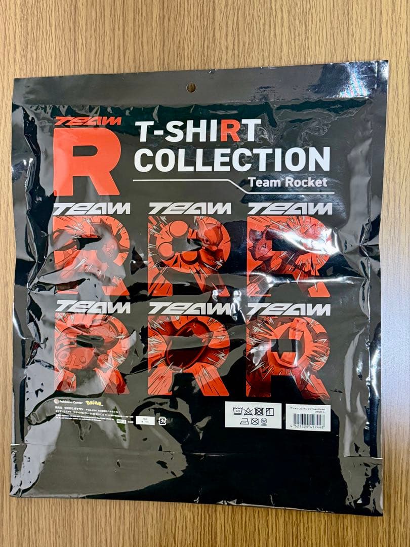 Team Rocket Tシャツ（Lサイズ）、カードケース　まとめ売り