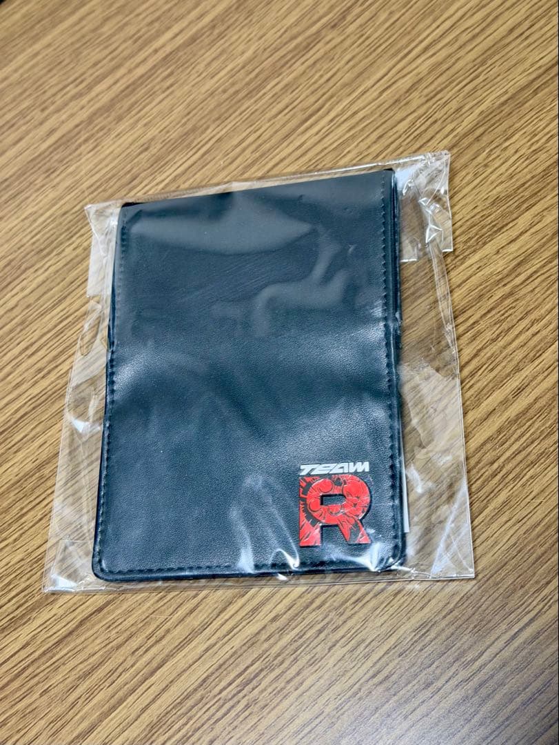 Team Rocket Tシャツ（Lサイズ）、カードケース　まとめ売り
