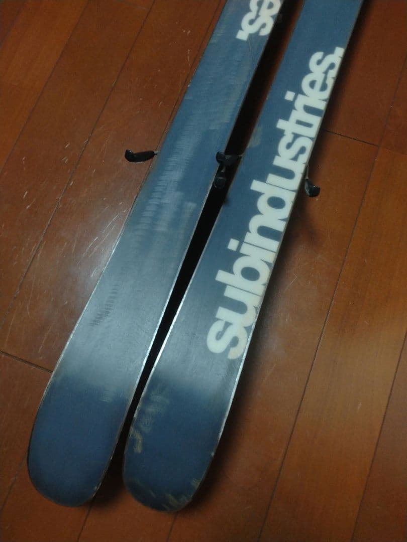 【フリースタイル☆】123cm　スキー板♪　ツインチップ！
