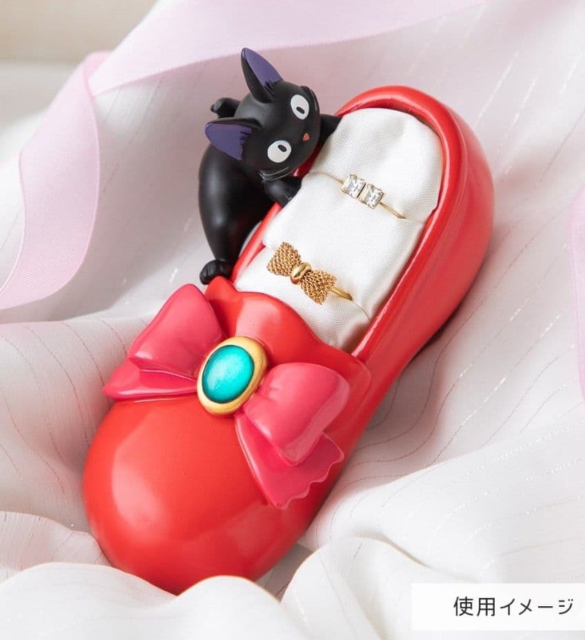 【新品】スタジオジブリ　魔女の宅急便　リングスタンド　キキの憧れの靴