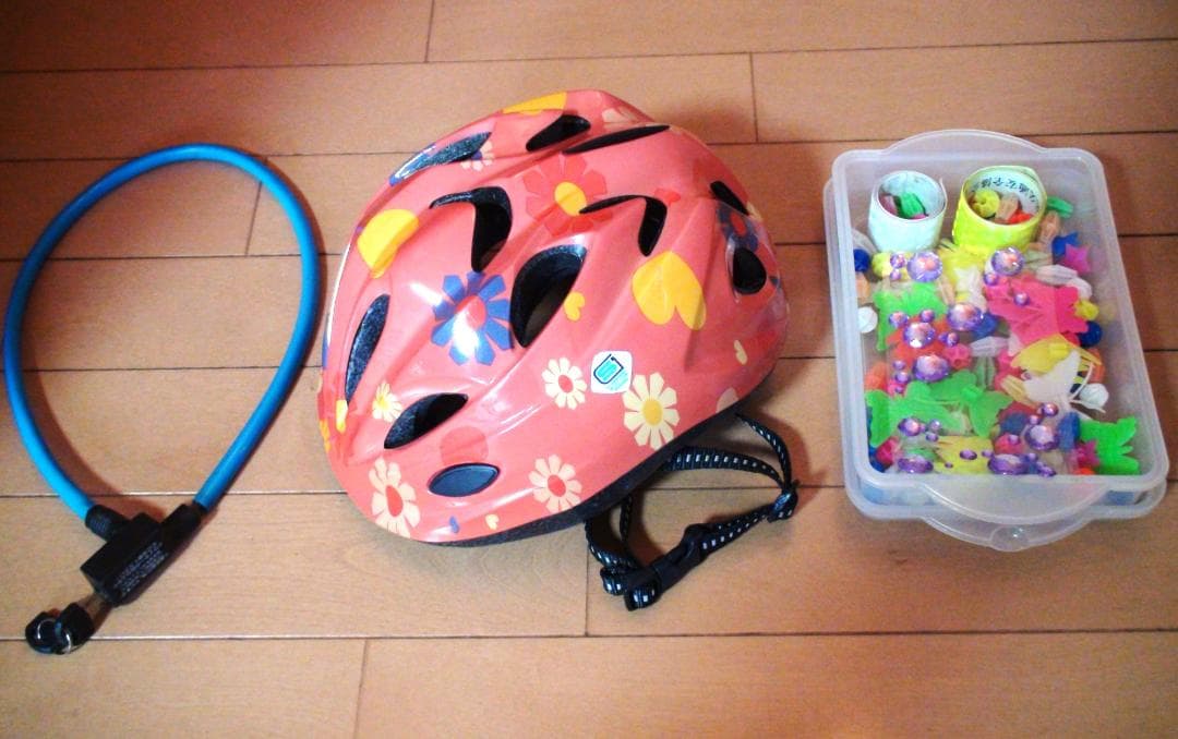 ◆ガールズ 自転車 22インチ パープル ヘルメット他オマケ付き