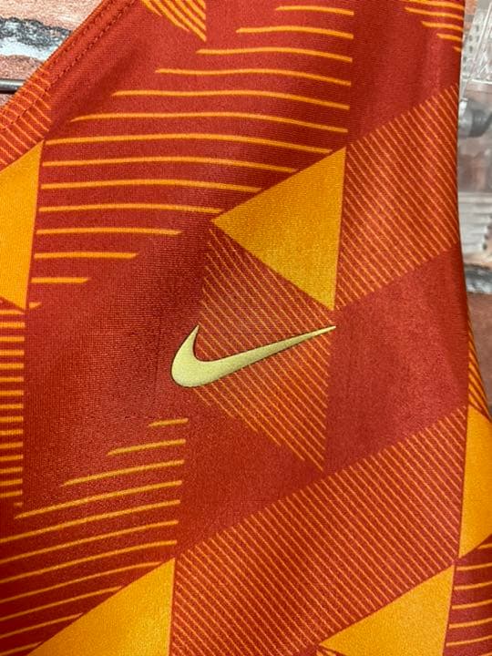 新品 NIKE ナイキ テニスウェア スポーツブラ セリーナ トレーニングウェア