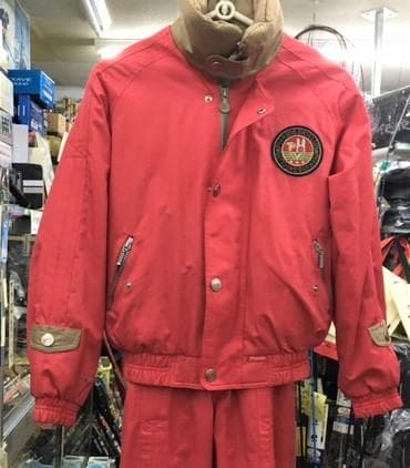 大幅値引中！フェニックスのジュニア用スキーウエア（20cm伸縮OK）１4０ｃｍ