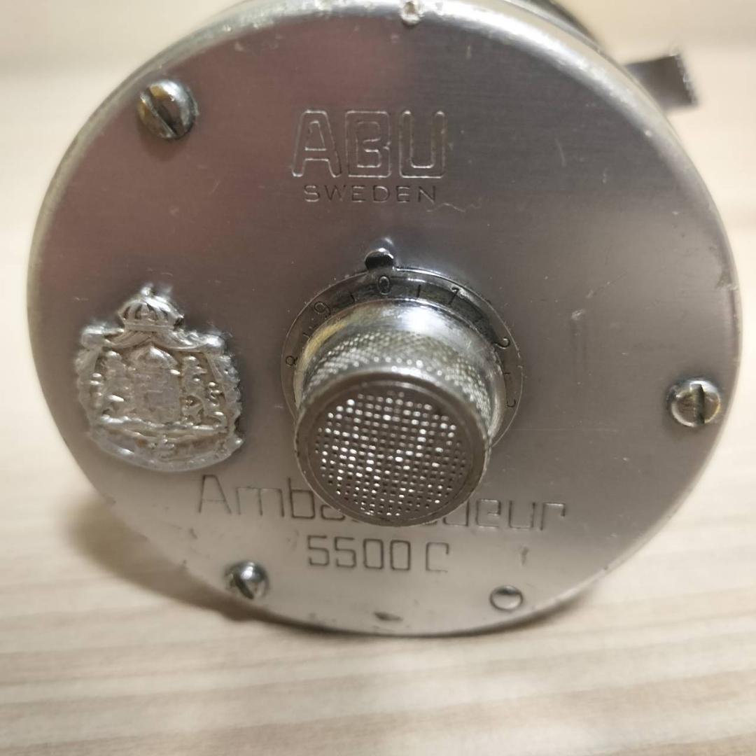 ◇アブガルシア　アンバサダー5500C＋5000　シルバー＋レッド　2個セット