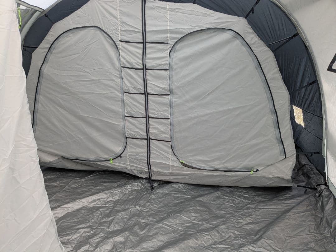 美品　JACK WOLFSKIN（ジャックウルフスキン）　トラベルロッジRT