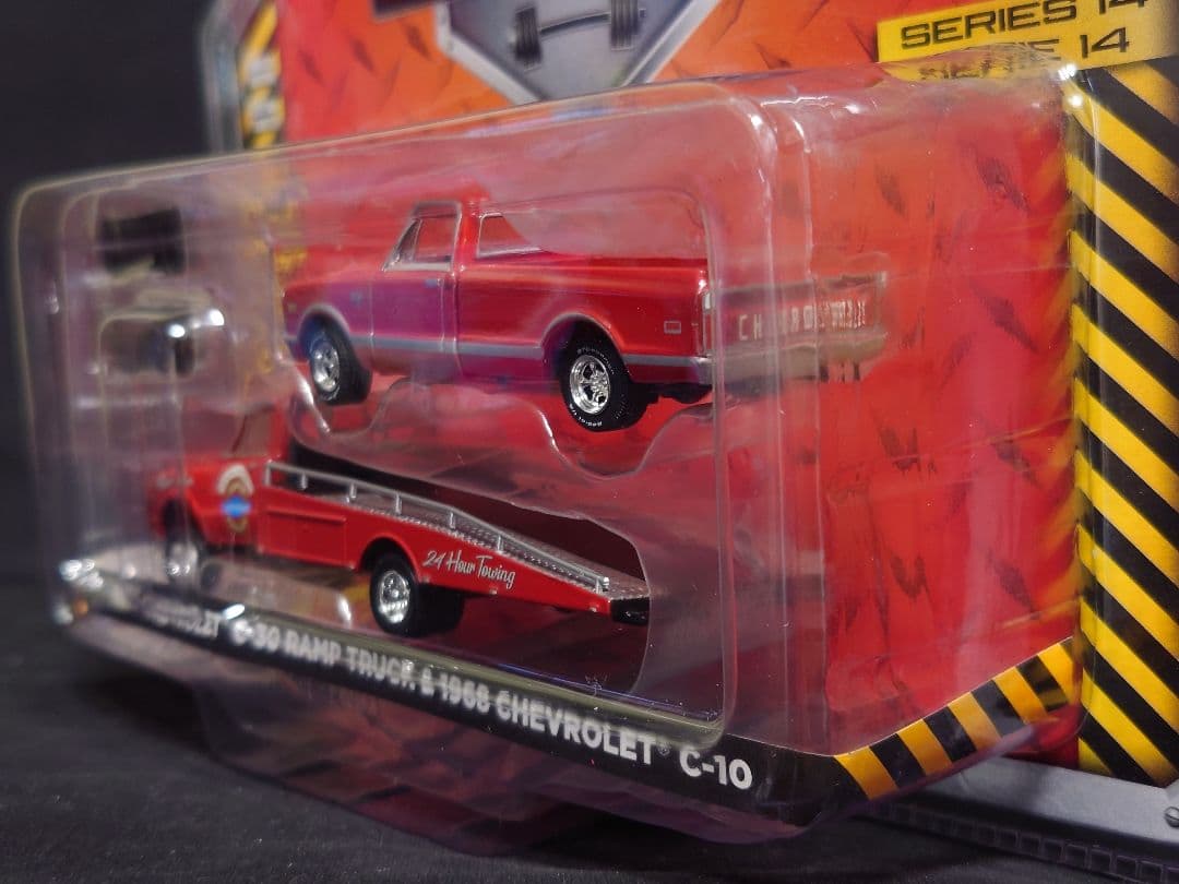 グリーンライト1/64Scaleミニカーシボレーフォードランプトラック3台セット