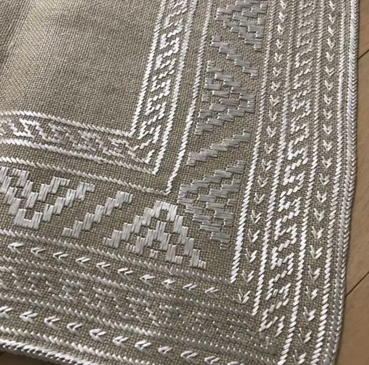 ★貴重な1点もの★ブルガリア シルク糸 手刺繍 リネンテーブルクロス
