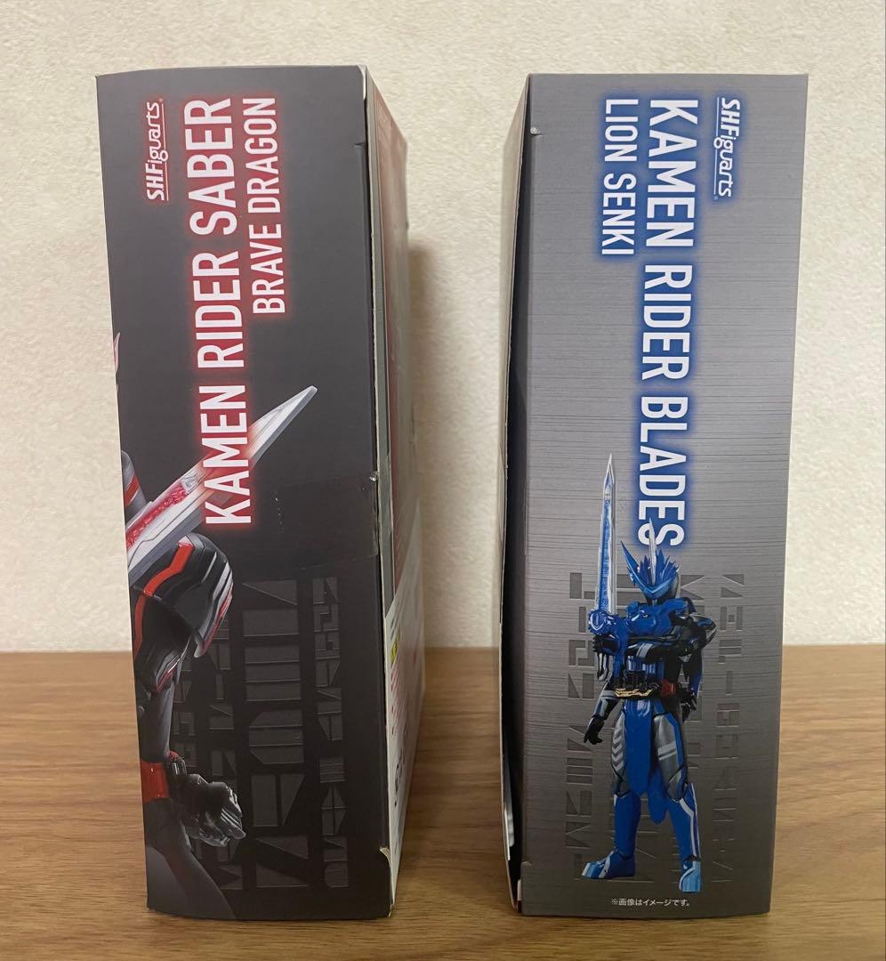 s.h.figuarts 仮面ライダーセイバー&仮面ライダーブレイズ
