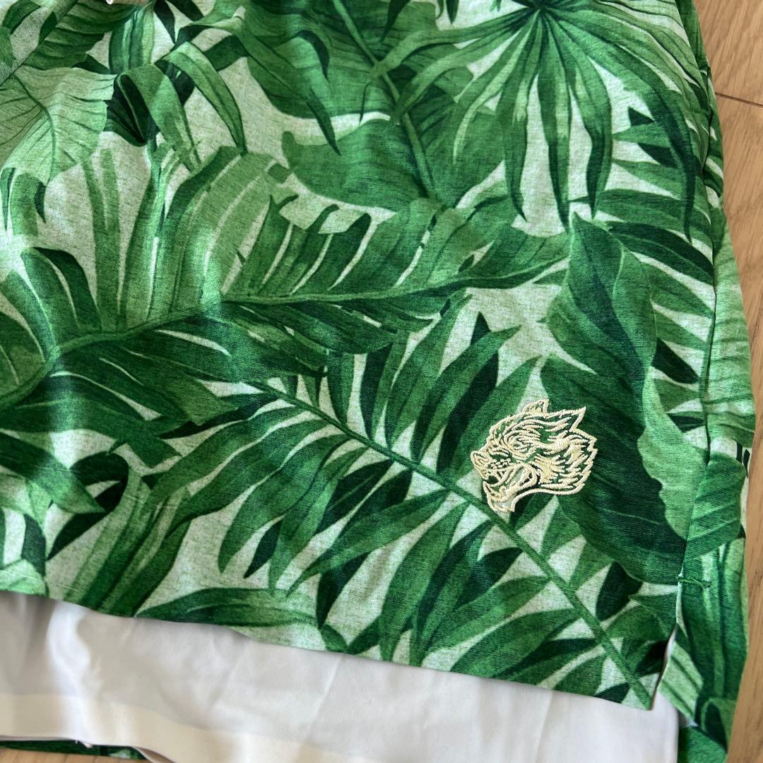緑の葉柄トレーニングショーツ