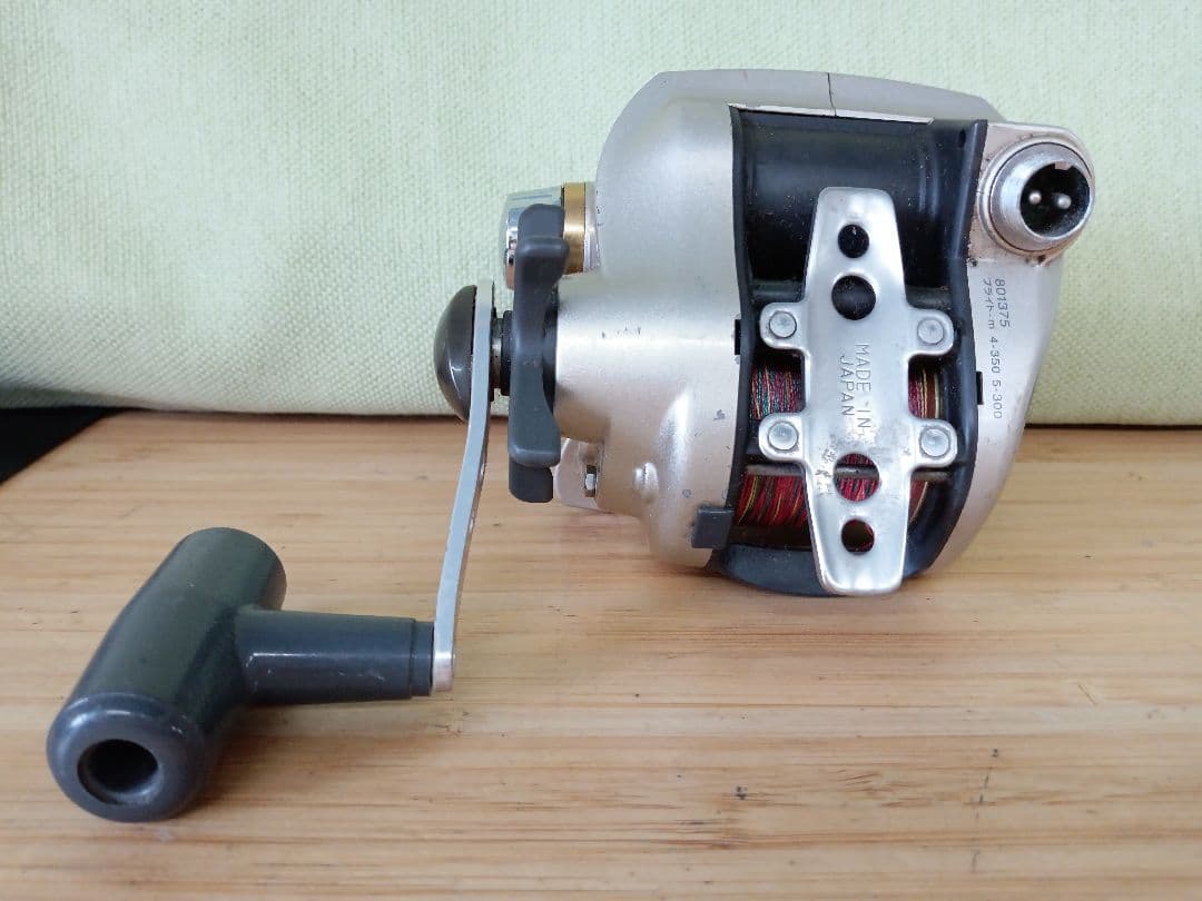 《TA1012》ダイワ ハイパータナコン 400BDe DAIWA 電動リール