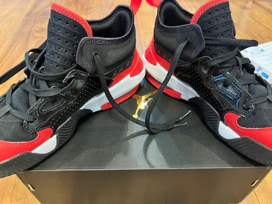 美品！JORDAN STAY LOYAL 2 DQ8401-016