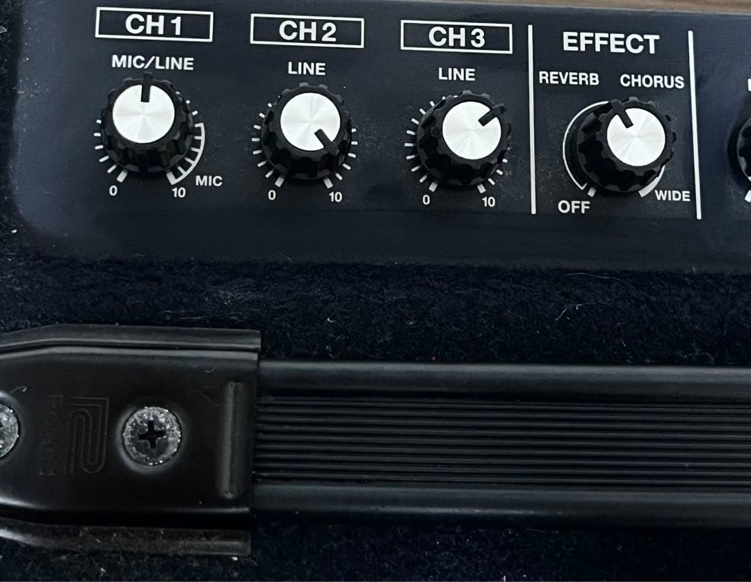 Roland KC-220 Keyboard Amplifer アンプ