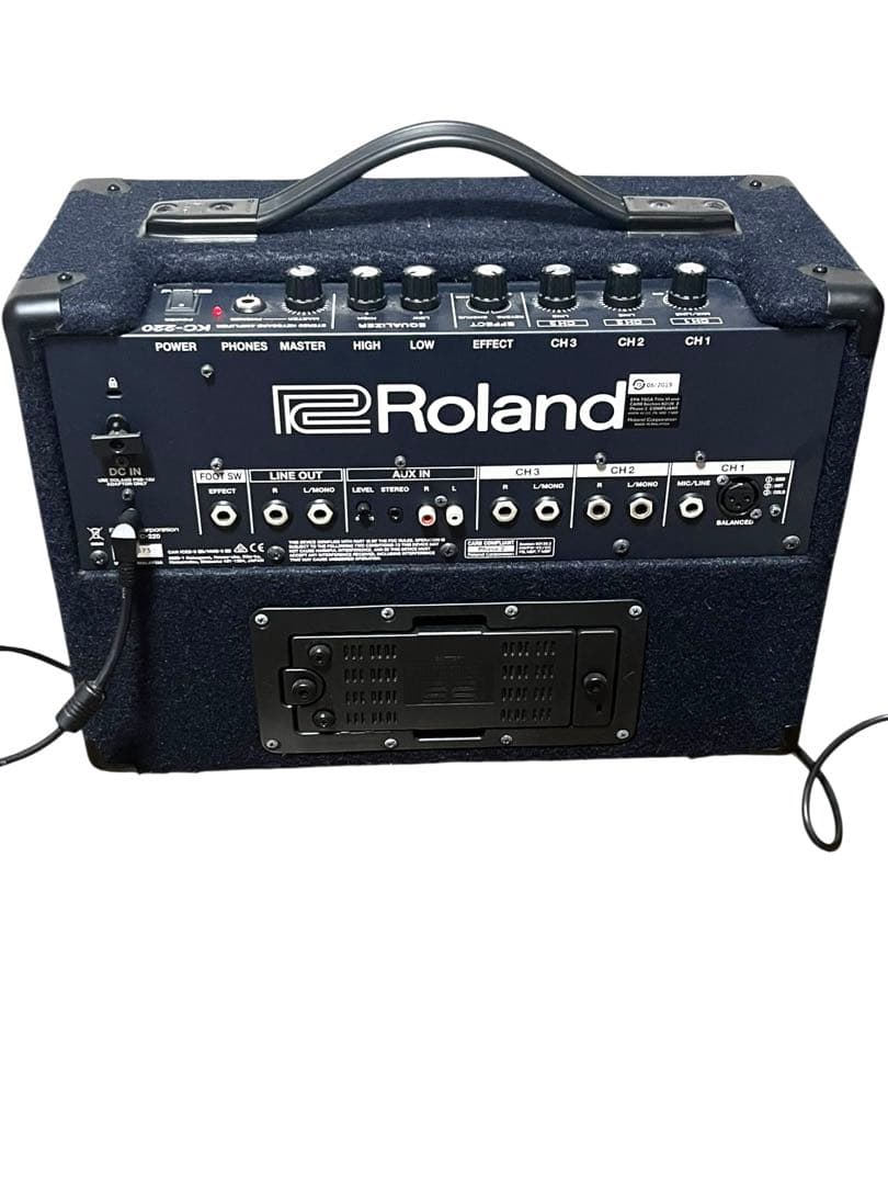 Roland KC-220 Keyboard Amplifer アンプ