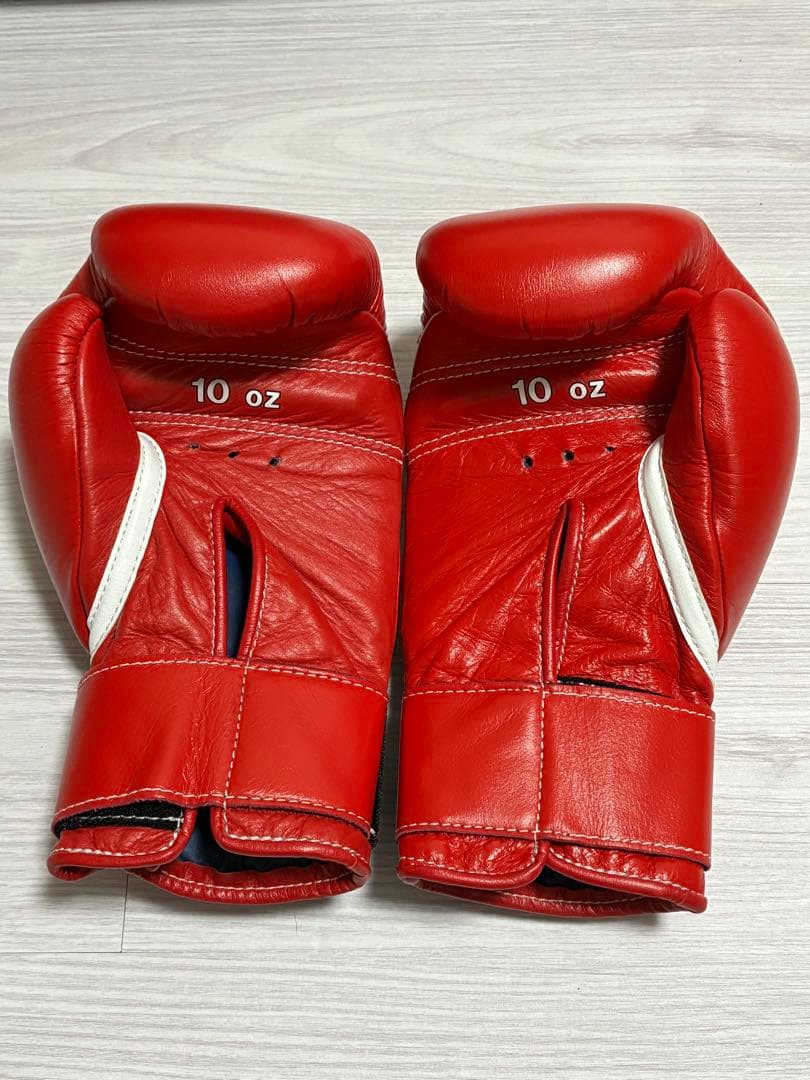 Winning ボクシンググローブ 10 oz レッド