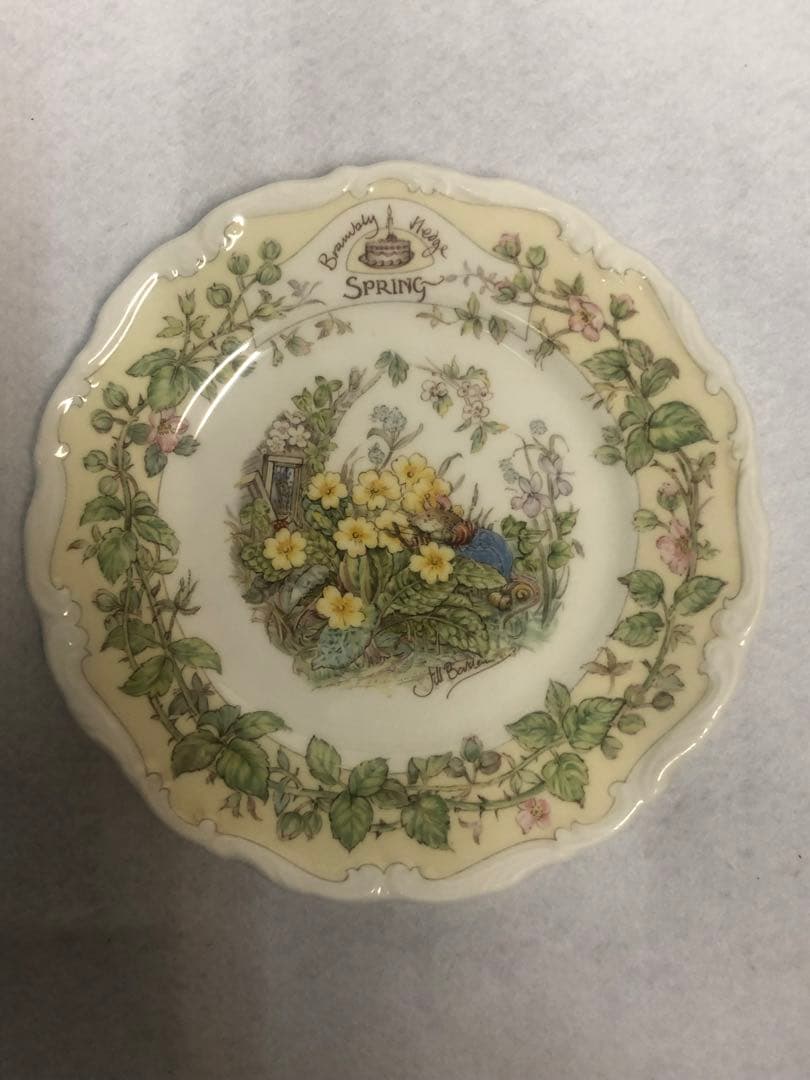 中古 ロイヤル ドルトン 四季のケーキ プレート 直径16cm ４枚セット