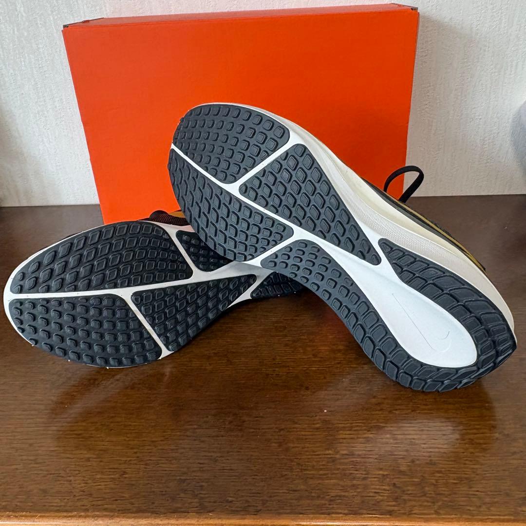 【新品】NIKE VOMERO 17 ランニングシューズ 27cm