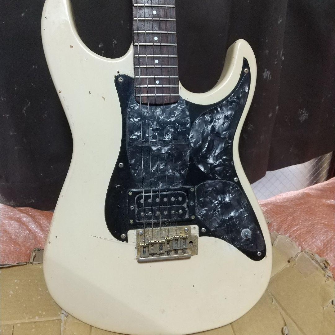 Fernandes The Function エレキギター アイボリー　中古