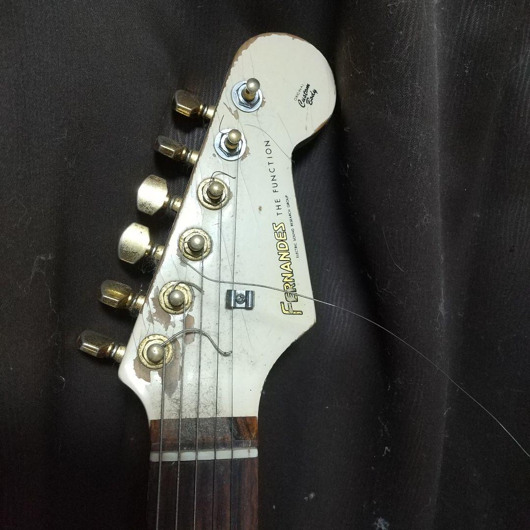 Fernandes The Function エレキギター アイボリー　中古