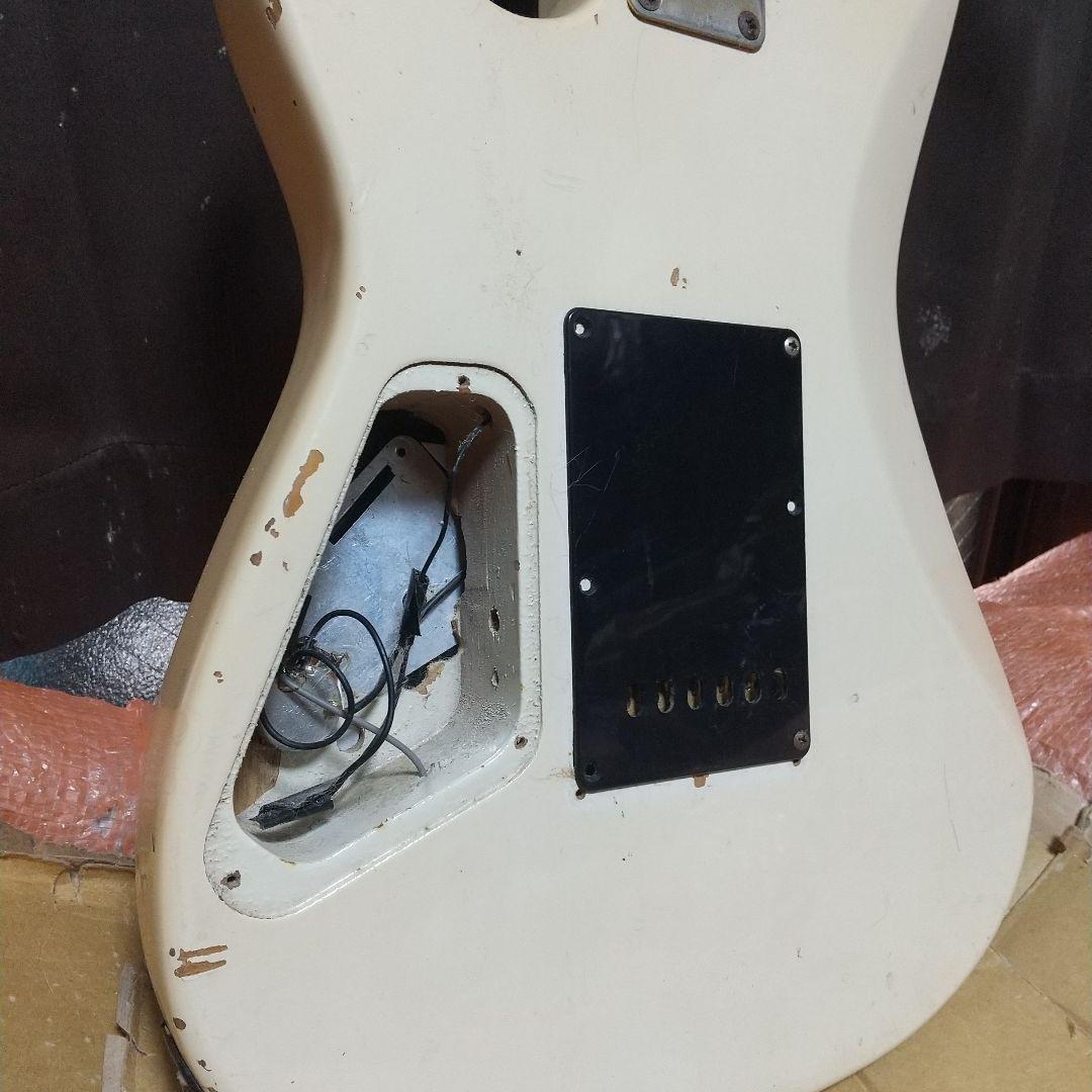 Fernandes The Function エレキギター アイボリー　中古