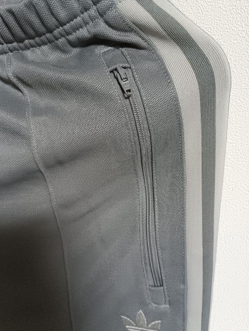 adidas グレー ジャージ パンツ ベッケンバウアー タグ付